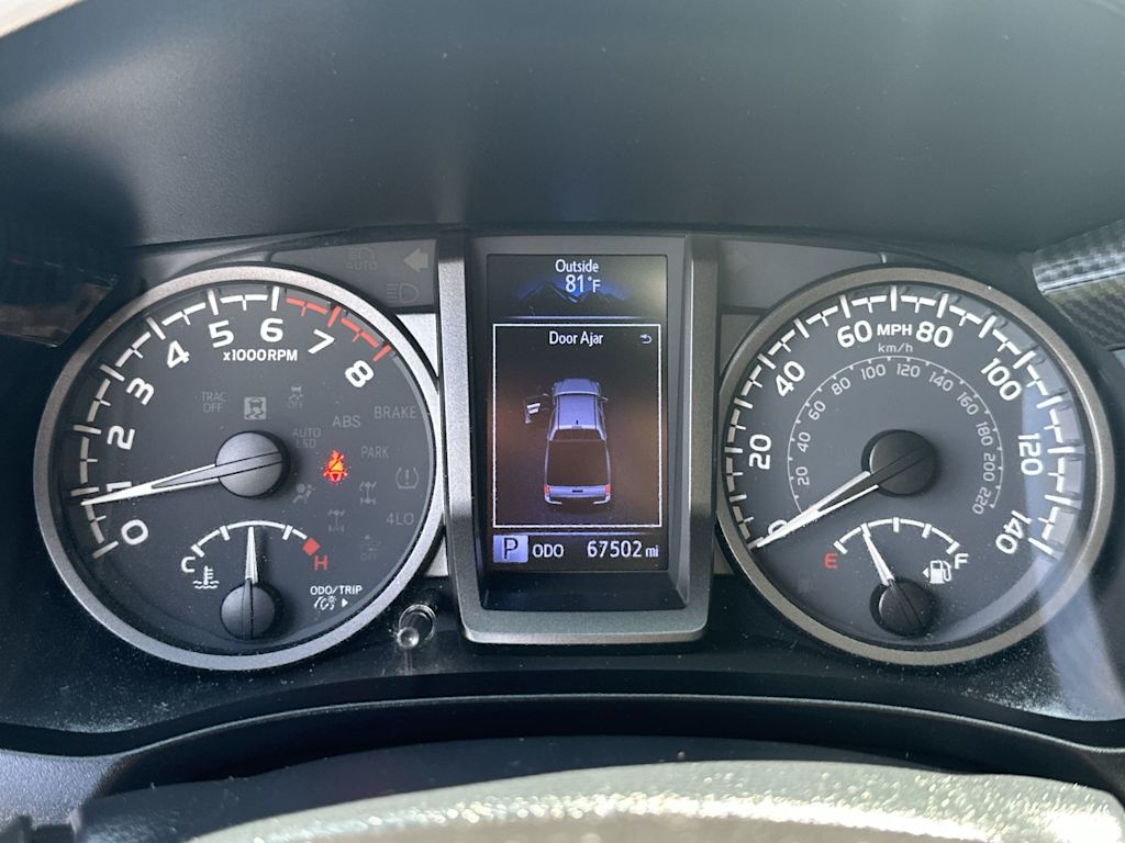 Thumbnail: 2021 Toyota Tacoma - 15