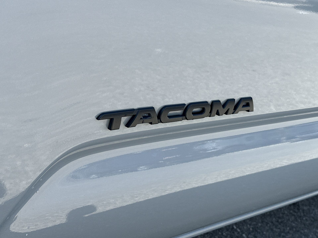 Thumbnail: 2021 Toyota Tacoma - 22