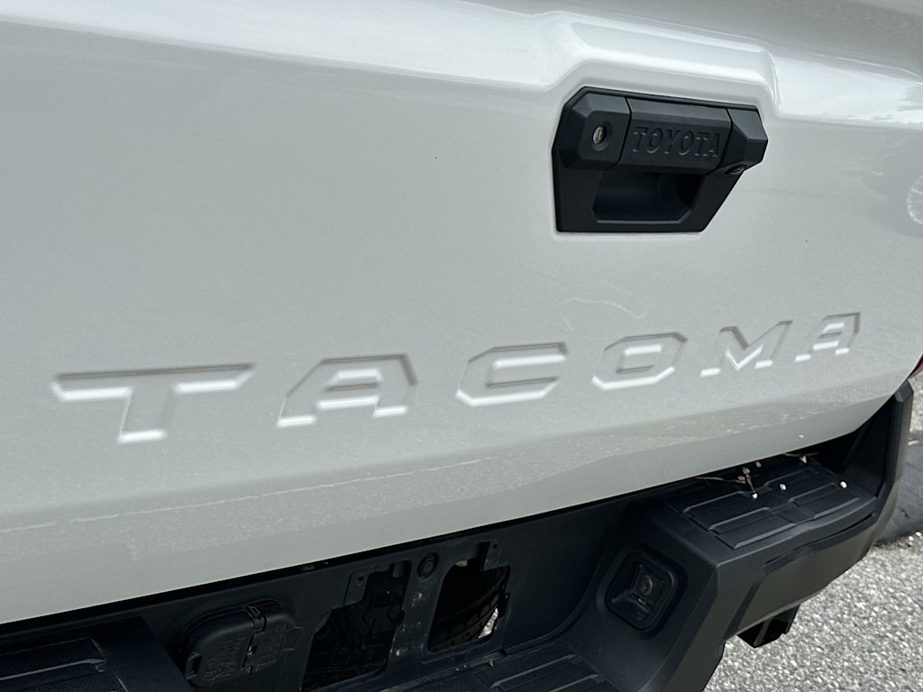 Thumbnail: 2024 Toyota Tacoma - 23
