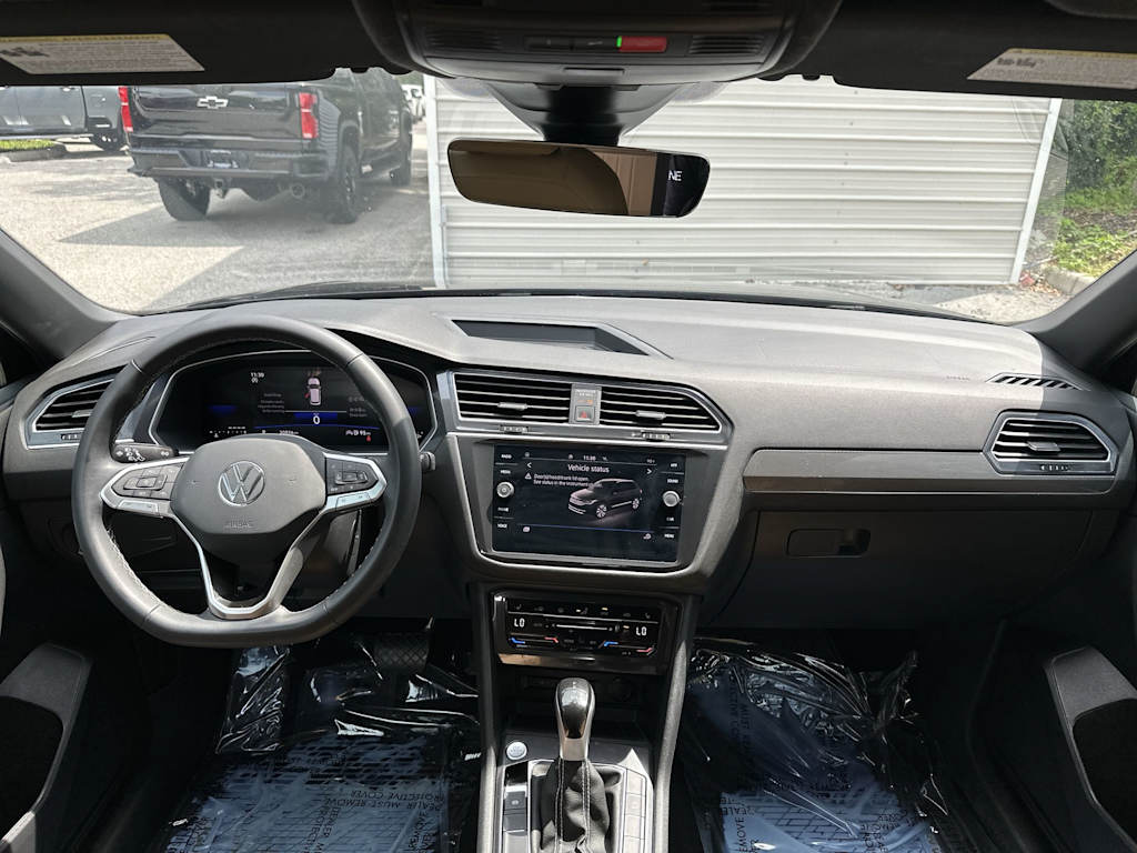 Thumbnail: 2023 Volkswagen Tiguan - 2