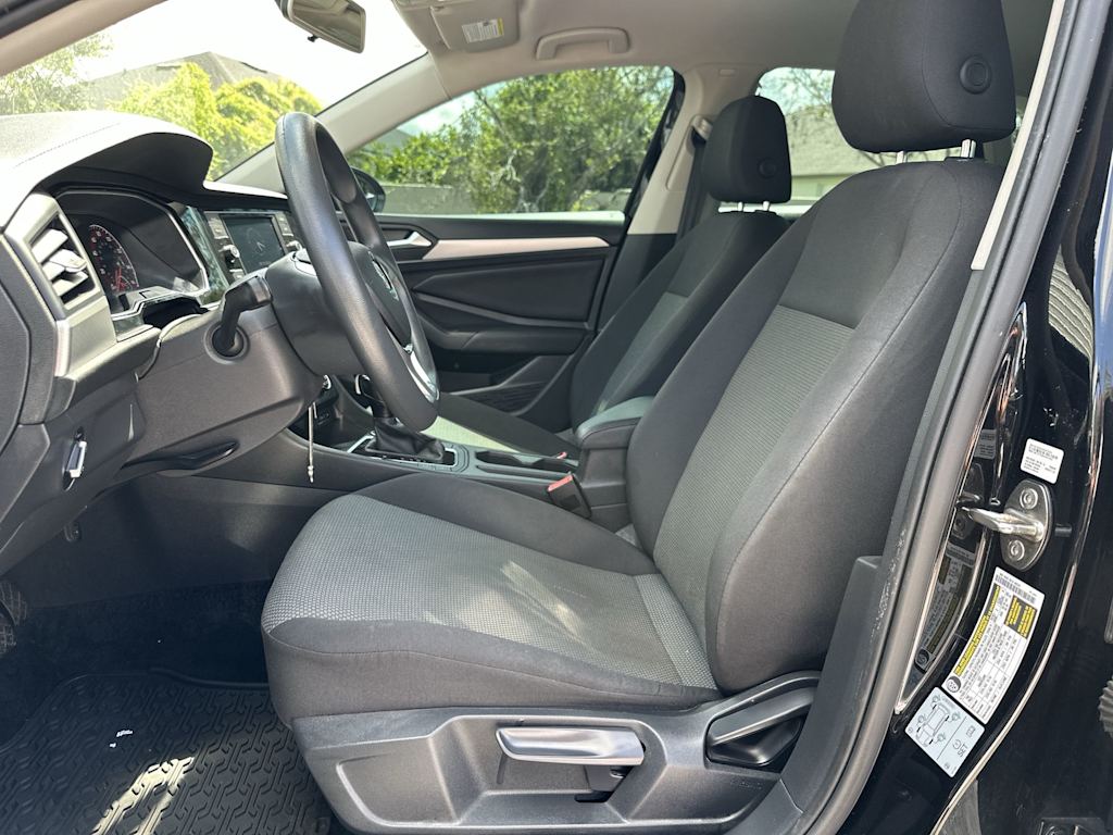 Thumbnail: 2021 Volkswagen Jetta - 11