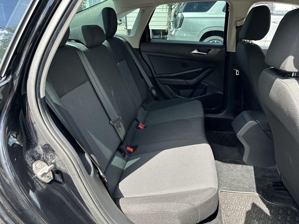 Thumbnail: 2021 Volkswagen Jetta - 25