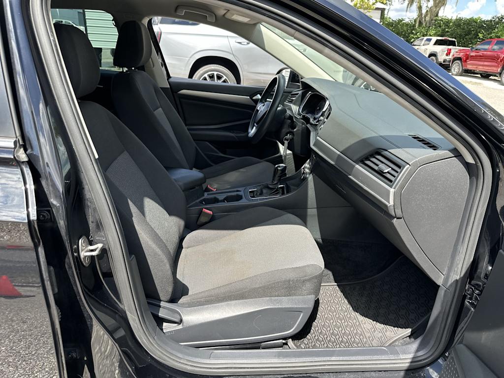 Thumbnail: 2021 Volkswagen Jetta - 26