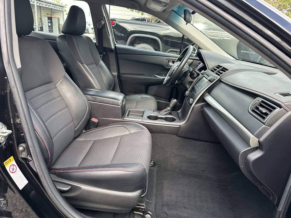 Thumbnail: 2016 Toyota Camry - 25