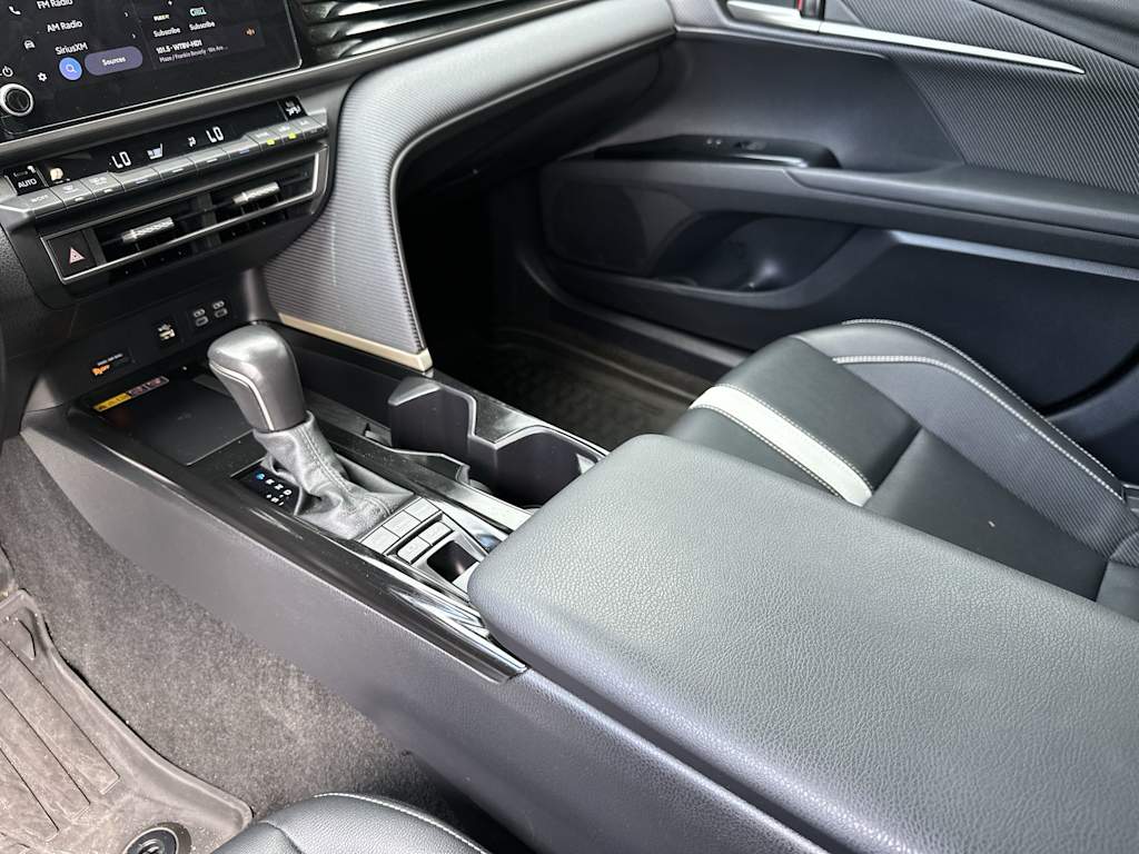 Thumbnail: 2025 Toyota Camry - 15