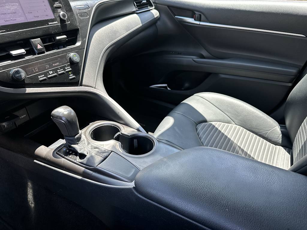 Thumbnail: 2021 Toyota Camry - 15