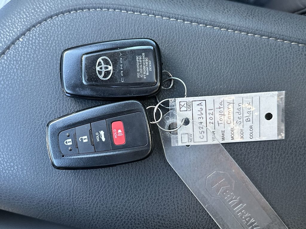 Thumbnail: 2021 Toyota Camry - 19