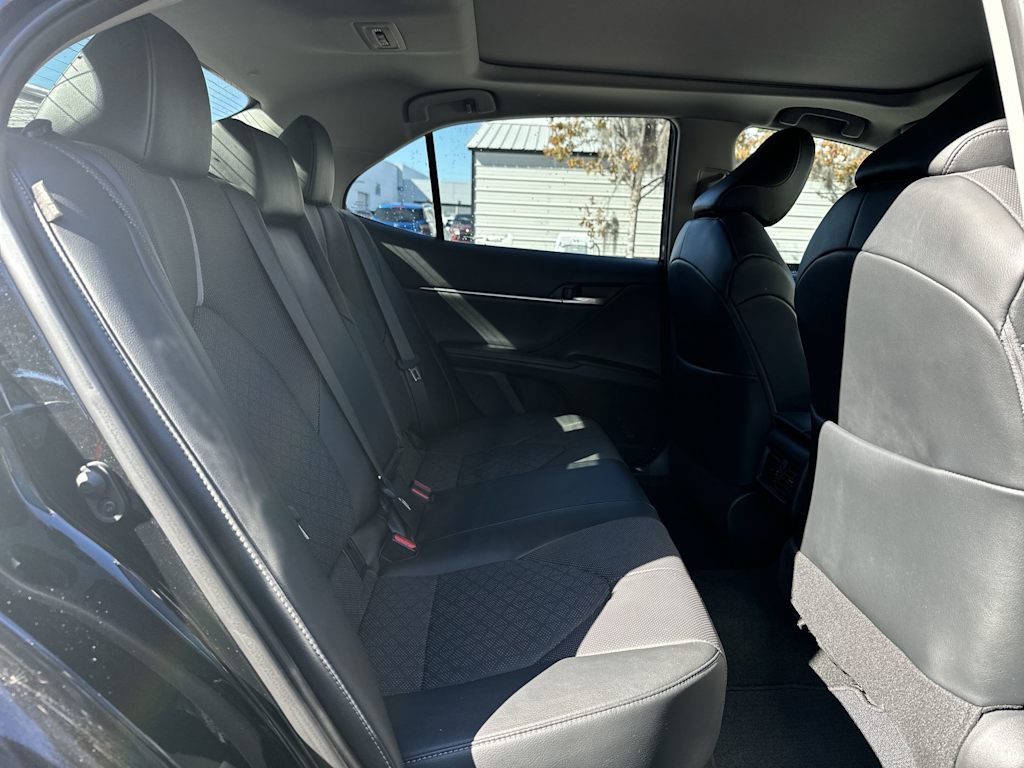 Thumbnail: 2021 Toyota Camry - 27