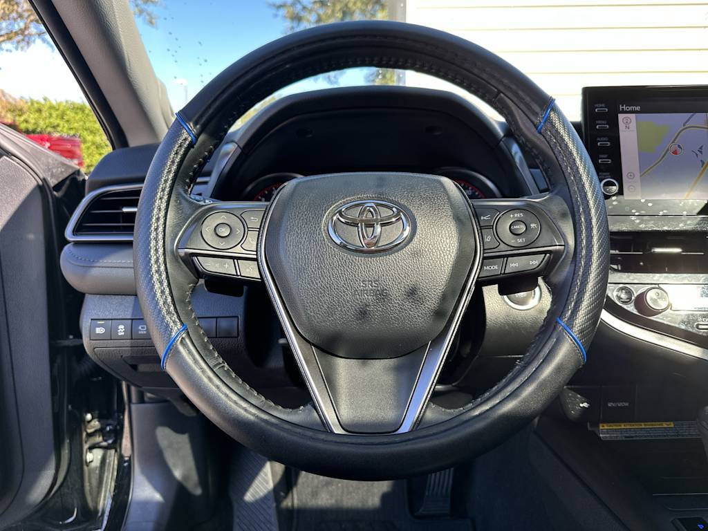 Thumbnail: 2021 Toyota Camry - 10