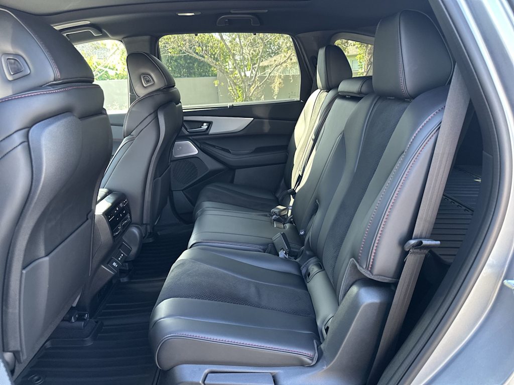 Thumbnail: 2025 Acura MDX - 25
