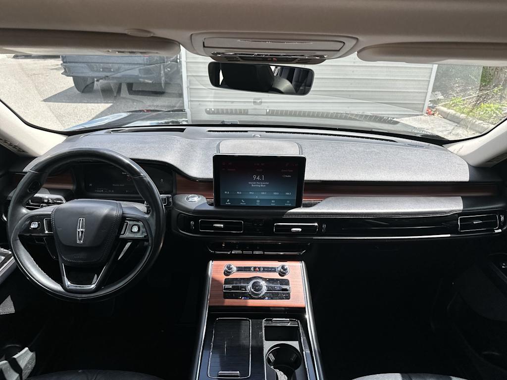 Thumbnail: 2022 Lincoln Aviator - 2