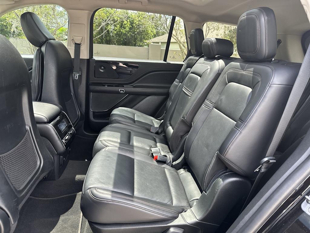 Thumbnail: 2022 Lincoln Aviator - 13
