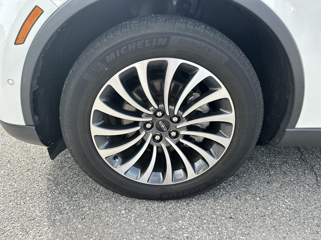 Thumbnail: 2023 Lincoln Aviator - 8