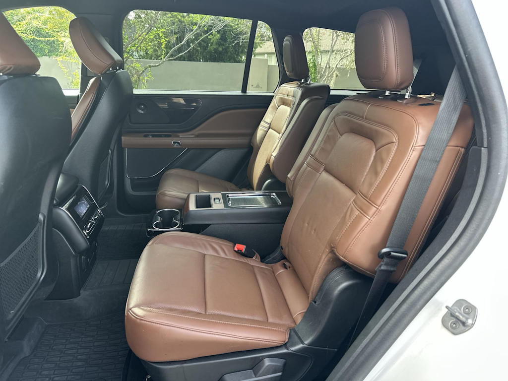 Thumbnail: 2023 Lincoln Aviator - 13