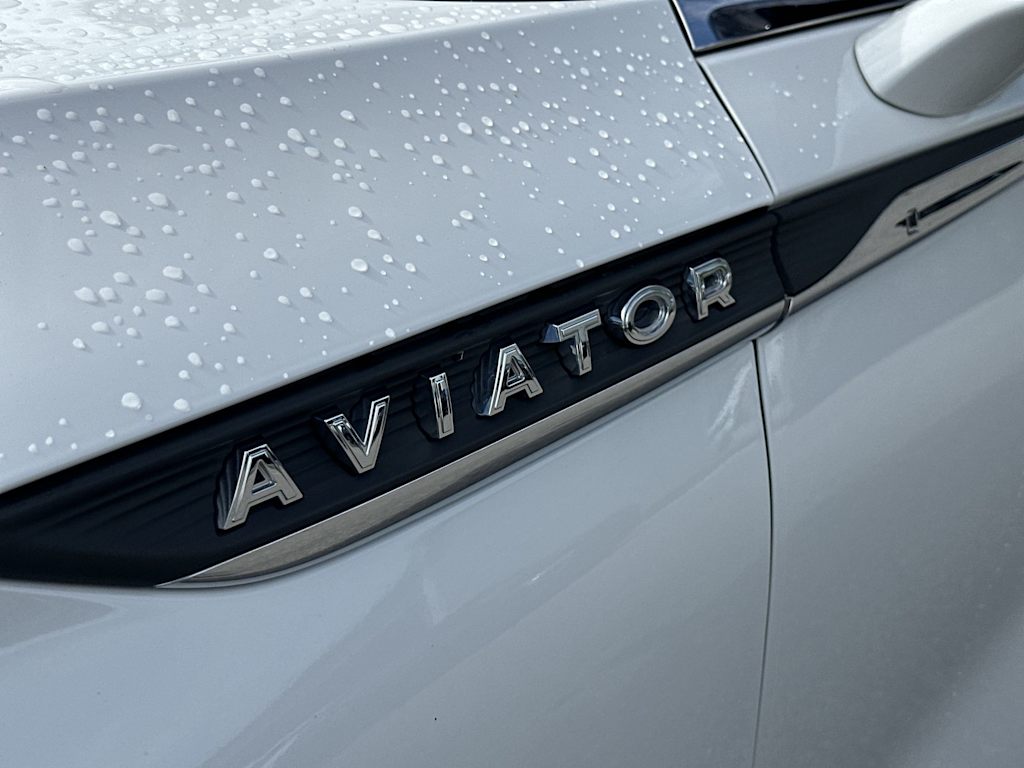 Thumbnail: 2023 Lincoln Aviator - 22