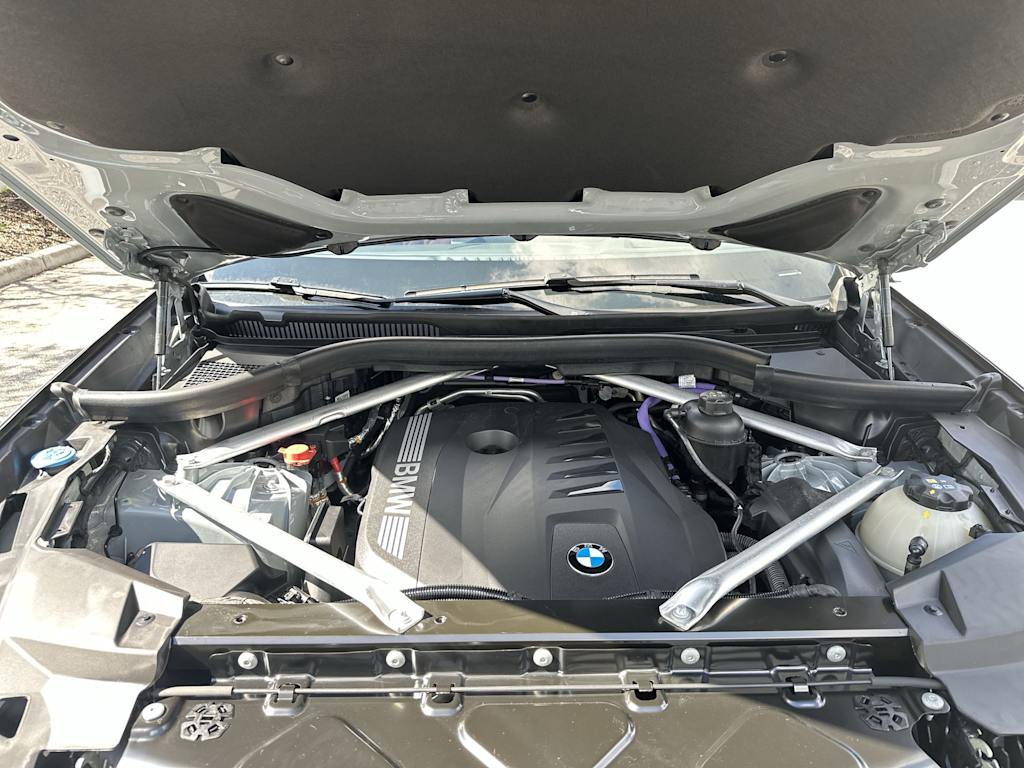 Thumbnail: 2024 BMW X6 - 8