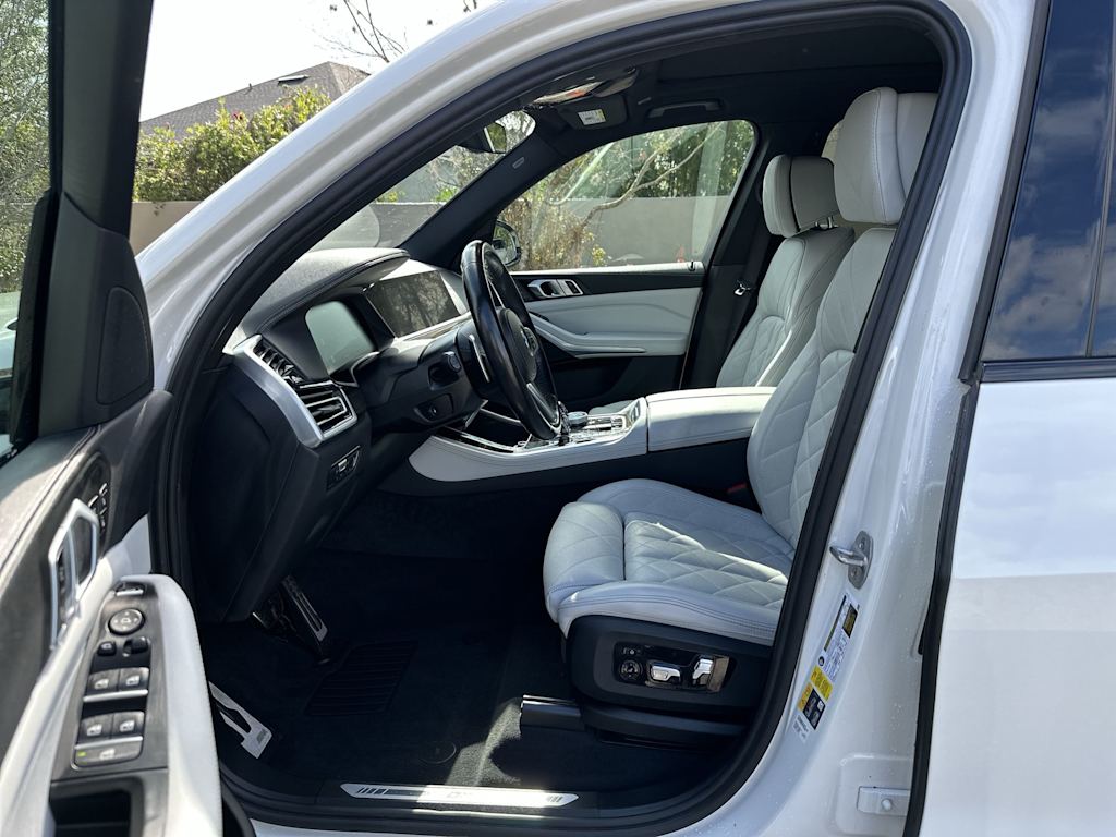 Thumbnail: 2023 BMW X5 - 11