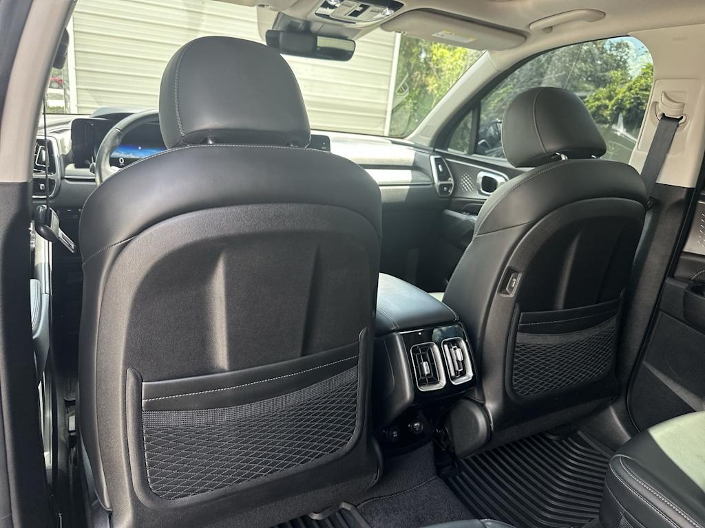 Thumbnail: 2023 Kia Sorento - 23