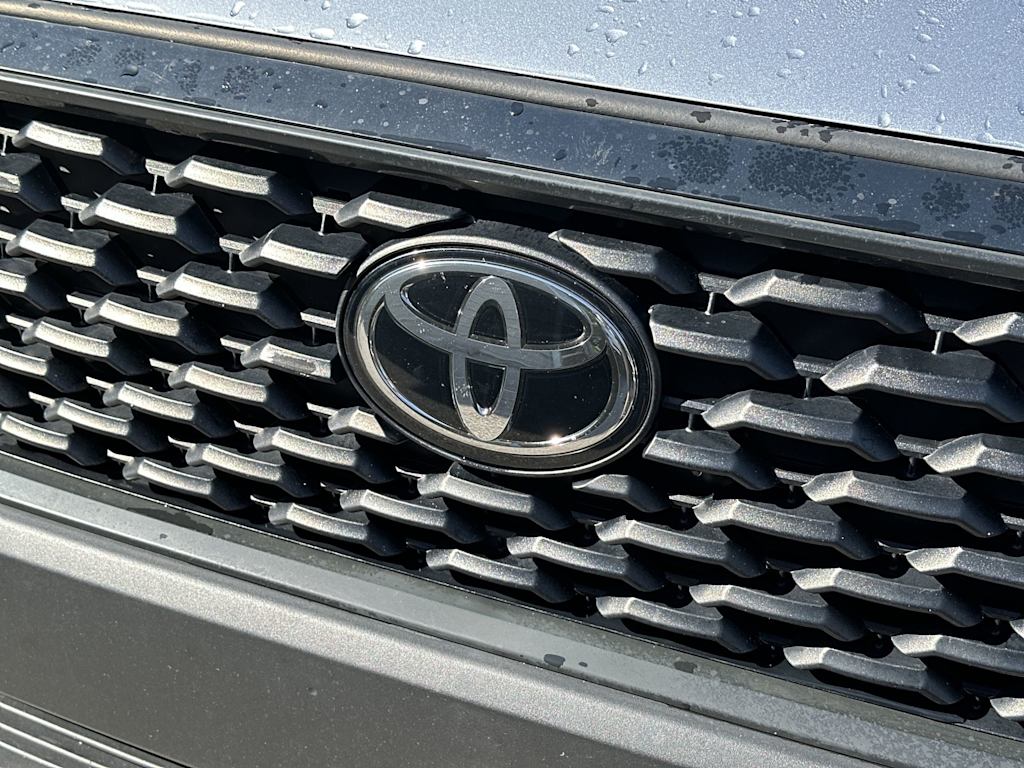 Thumbnail: 2022 Toyota Corolla Cross - 7