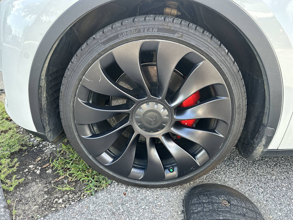 Thumbnail: 2022 Tesla Model Y - 8