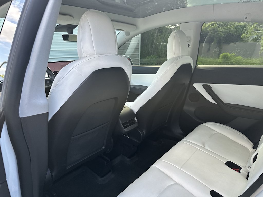 Thumbnail: 2022 Tesla Model Y - 21