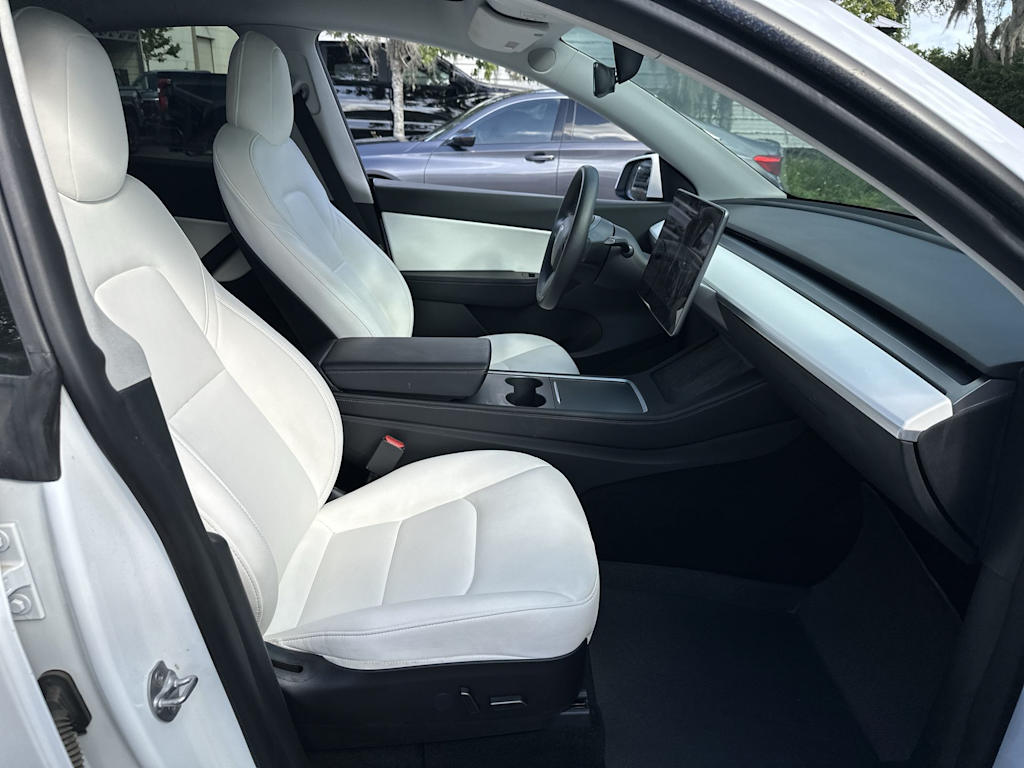 Thumbnail: 2022 Tesla Model Y - 11
