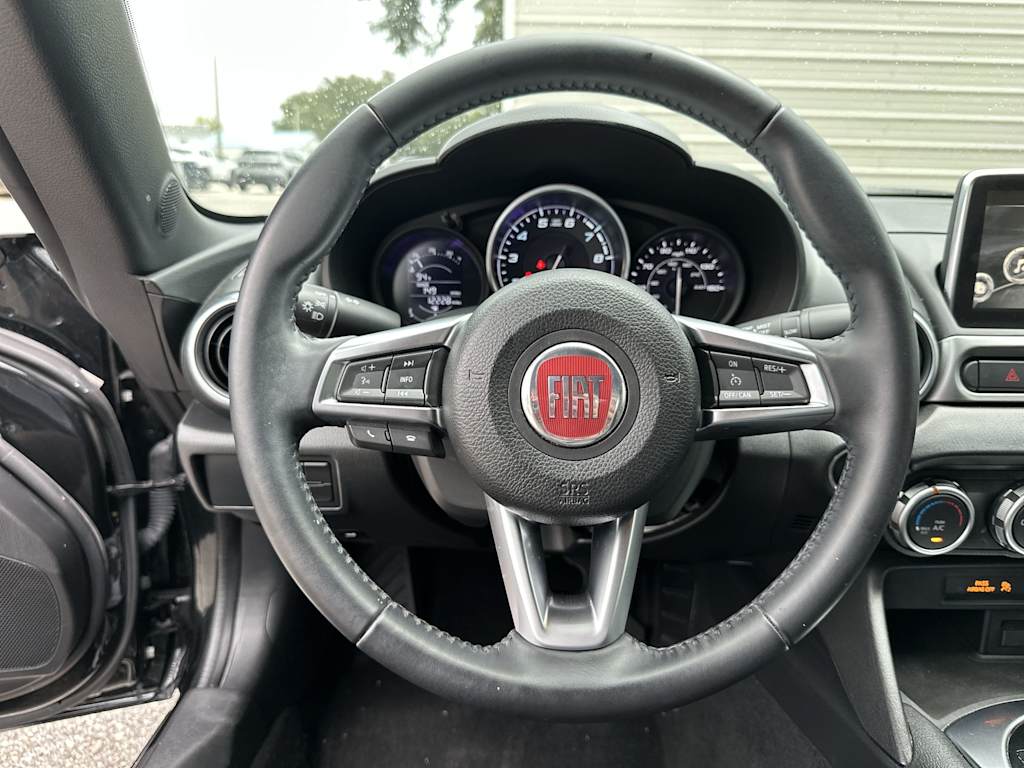 Thumbnail: 2020 Fiat 124 Spider - 10