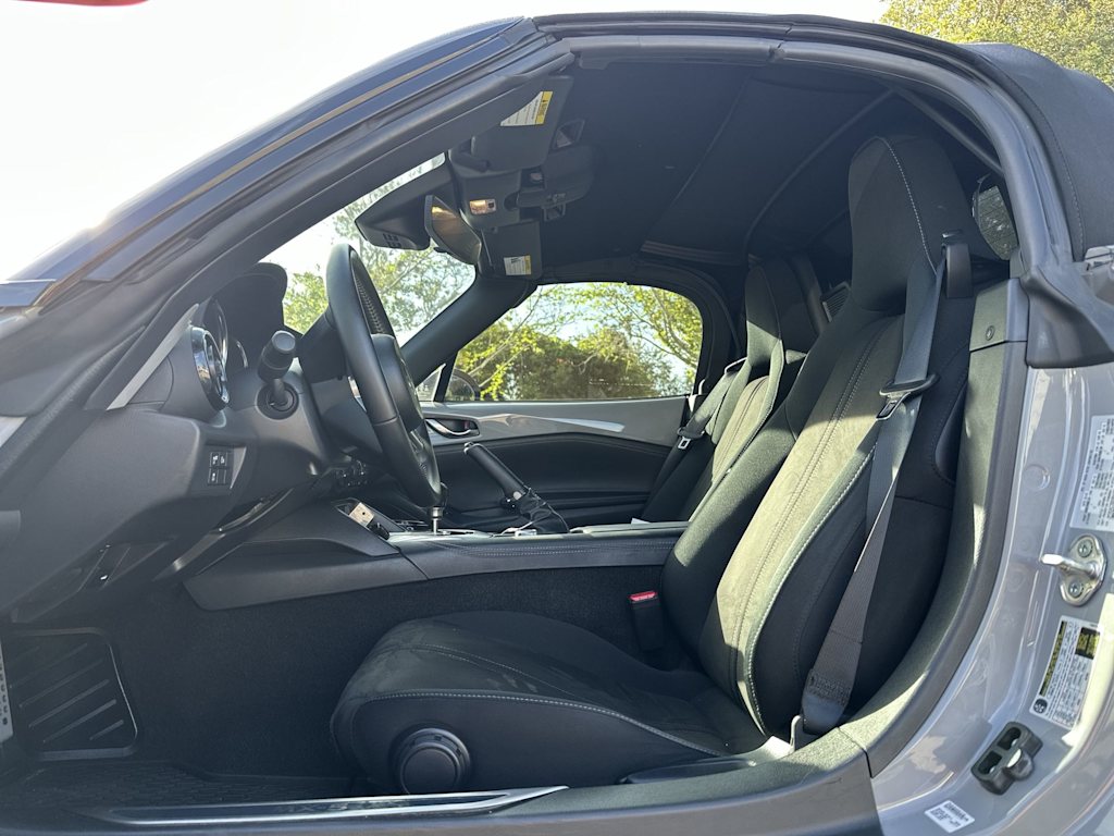 Thumbnail: 2025 Mazda MX-5 Miata - 11