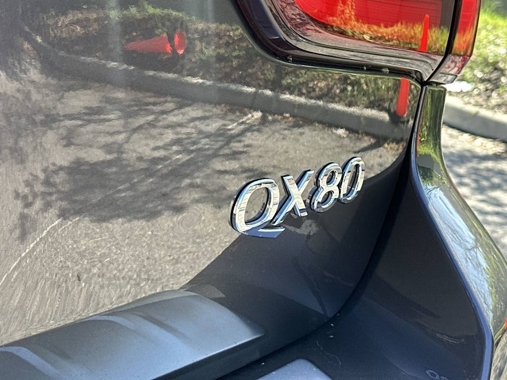 Thumbnail: 2023 INFINITI QX80 - 23