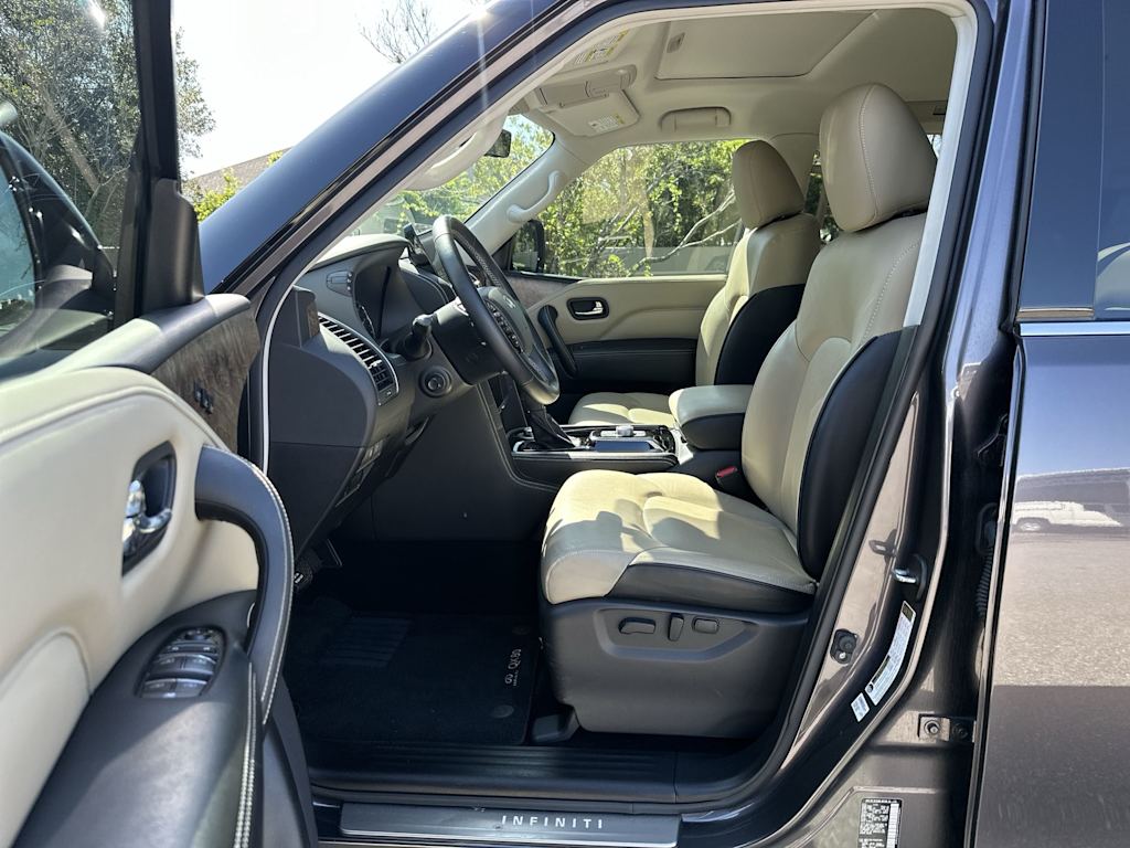 Thumbnail: 2023 INFINITI QX80 - 10