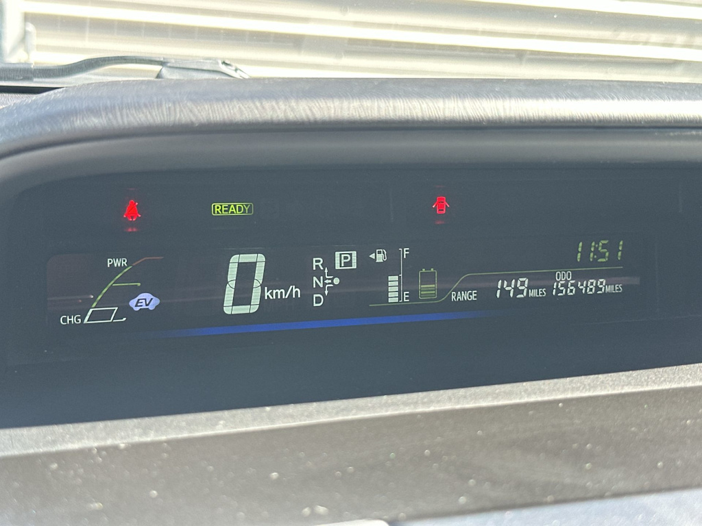Thumbnail: 2013 Toyota Prius v - 15