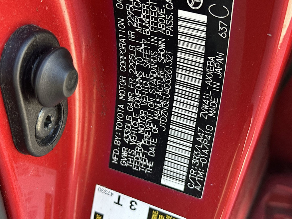 Thumbnail: 2013 Toyota Prius v - 18