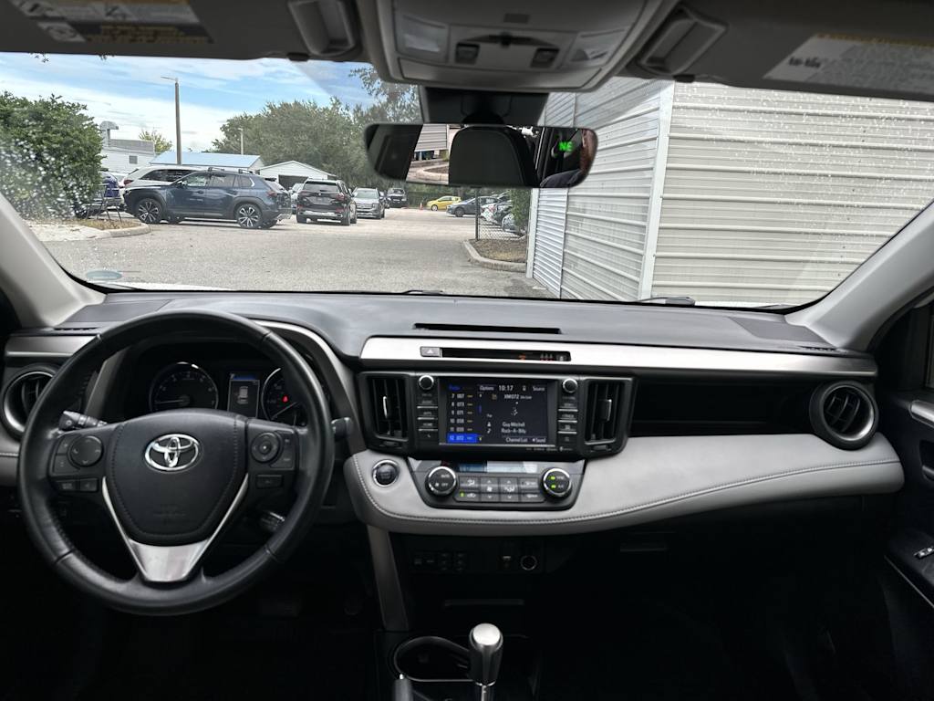 Thumbnail: 2018 Toyota RAV4 - 2