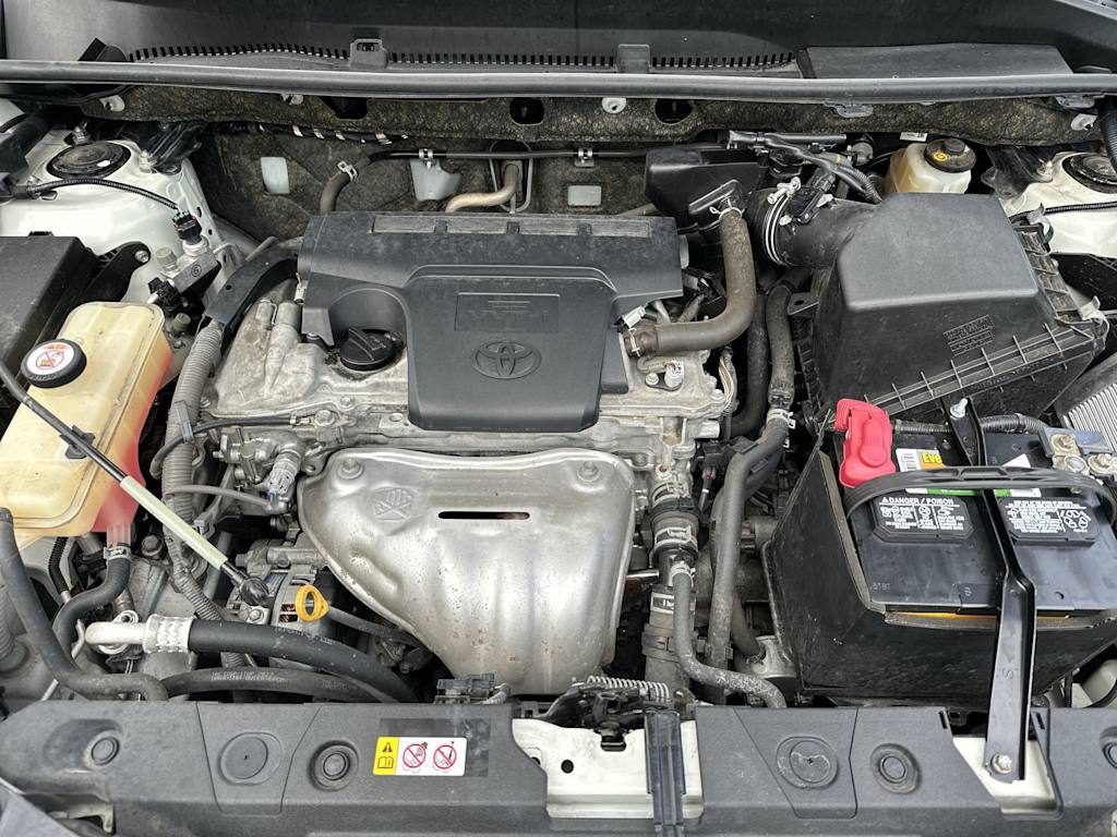 Thumbnail: 2018 Toyota RAV4 - 9