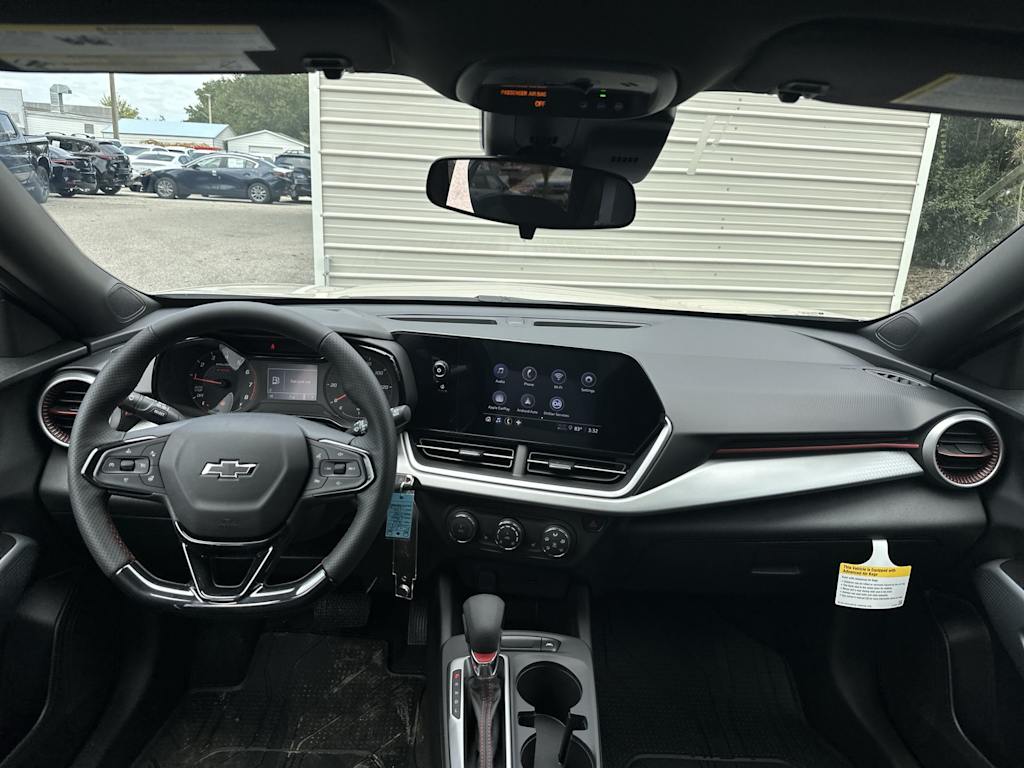 Thumbnail: 2026 Chevrolet Trax - 2