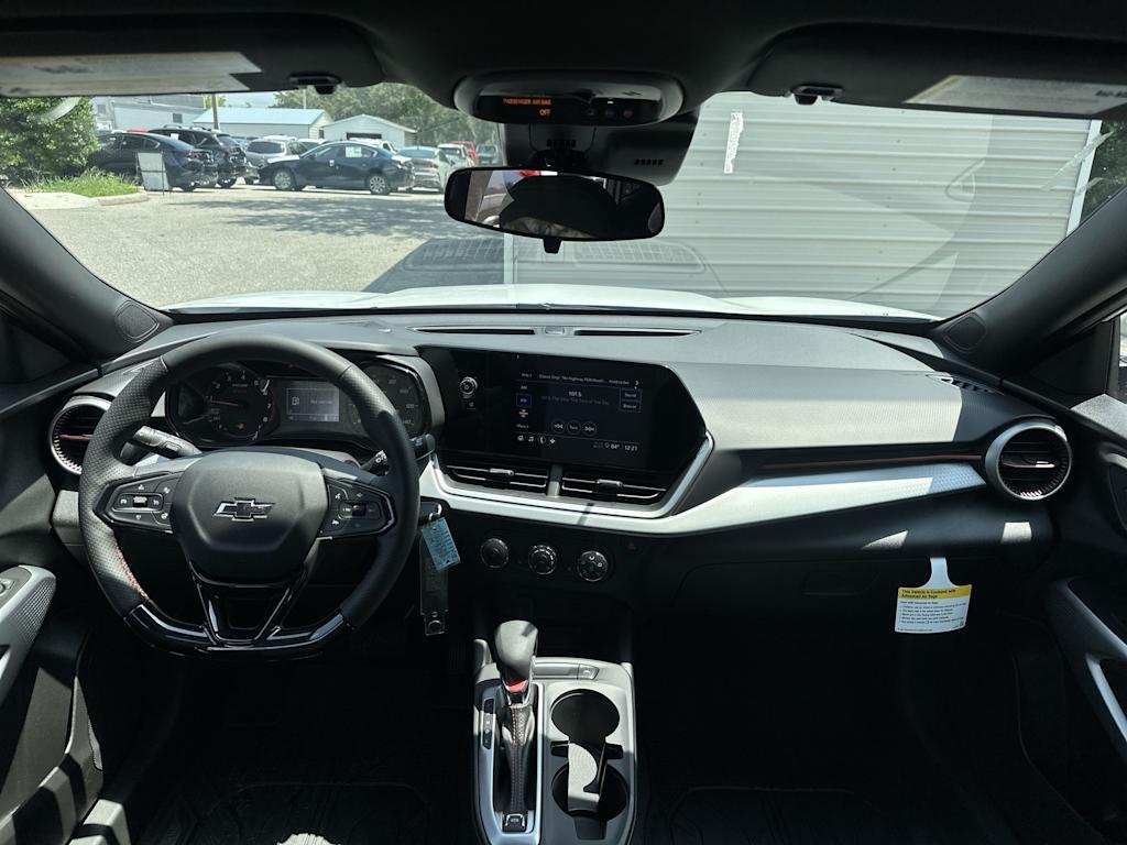 Thumbnail: 2026 Chevrolet Trax - 2