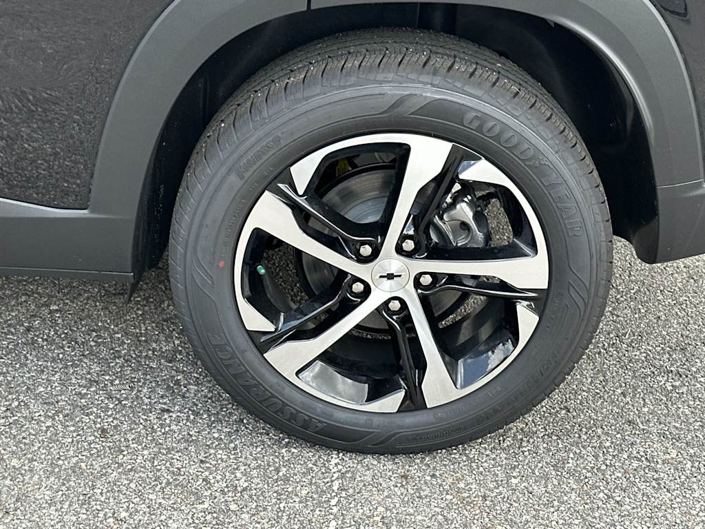 Thumbnail: 2026 Chevrolet Trax - 8