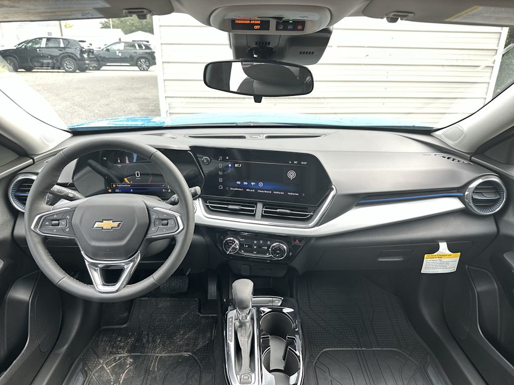 Thumbnail: 2026 Chevrolet Trax - 2