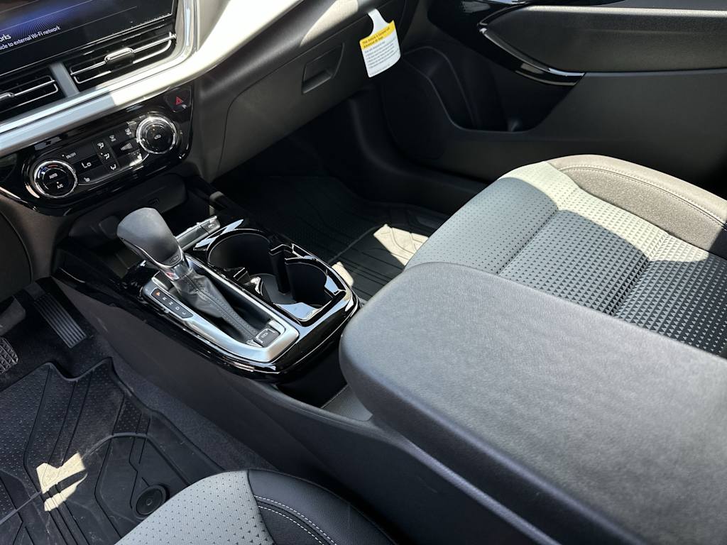 Thumbnail: 2026 Chevrolet Trax - 14