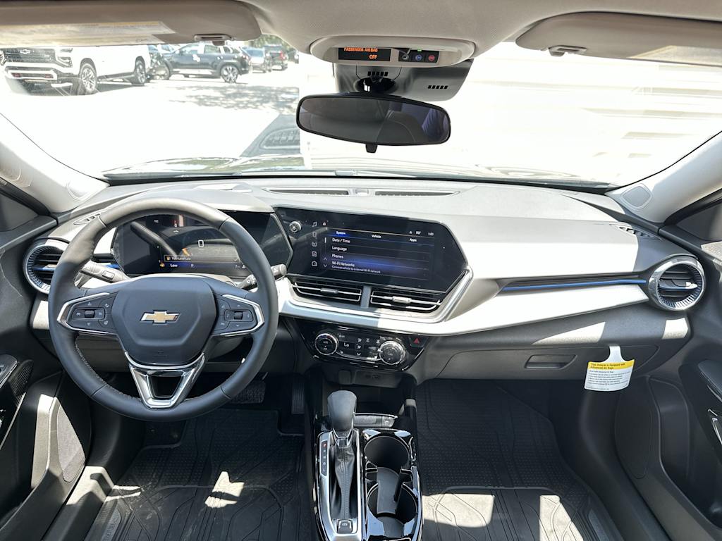 Thumbnail: 2026 Chevrolet Trax - 2