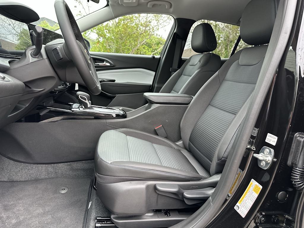 Thumbnail: 2026 Chevrolet Trax - 12