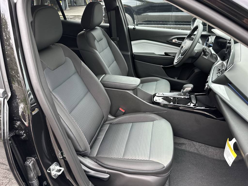Thumbnail: 2026 Chevrolet Trax - 26