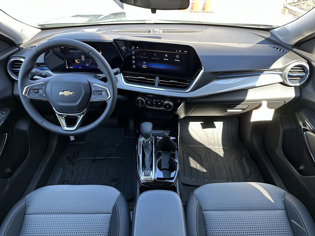 Thumbnail: 2026 Chevrolet Trax - 2