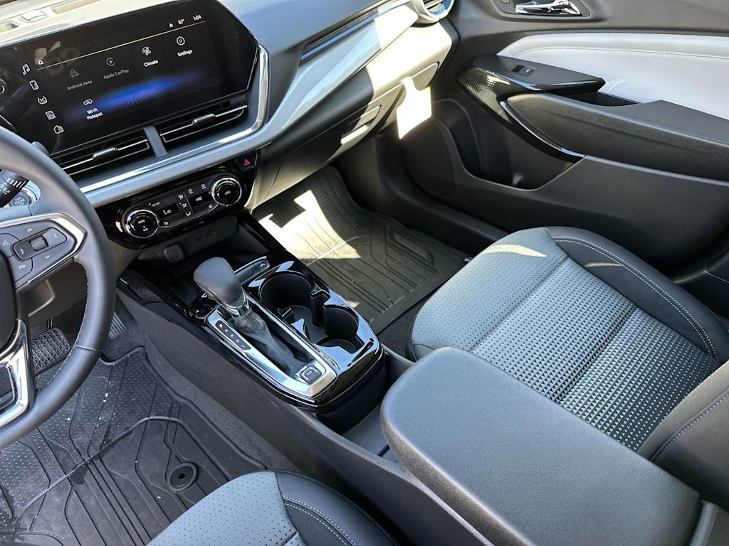 Thumbnail: 2026 Chevrolet Trax - 15