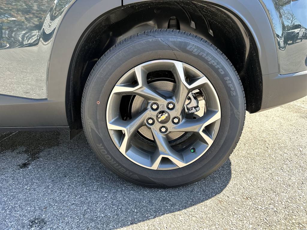 Thumbnail: 2026 Chevrolet Trax - 8