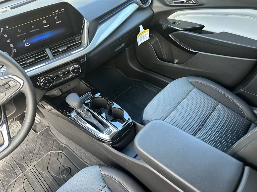 Thumbnail: 2026 Chevrolet Trax - 14