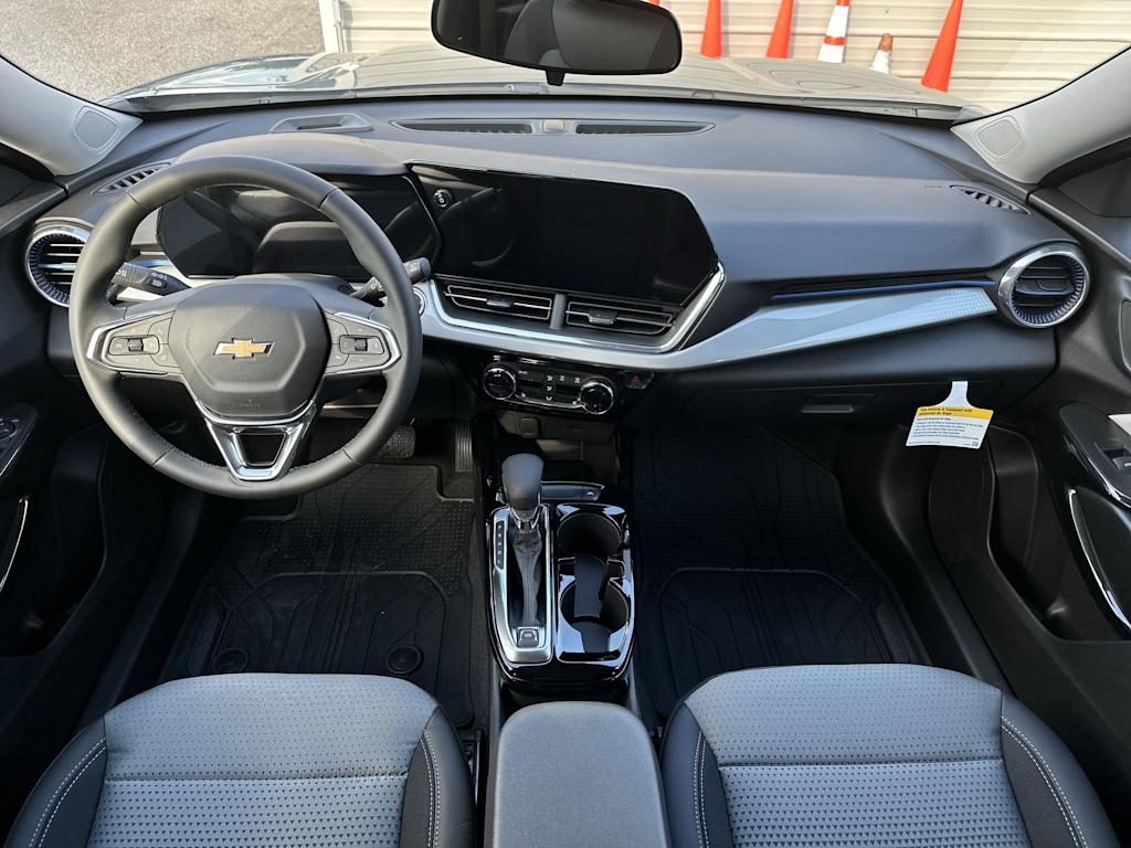 Thumbnail: 2026 Chevrolet Trax - 2