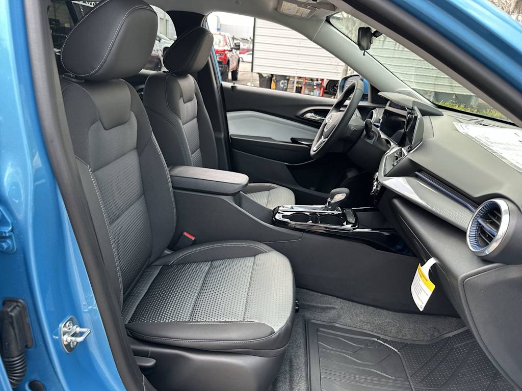 Thumbnail: 2026 Chevrolet Trax - 26