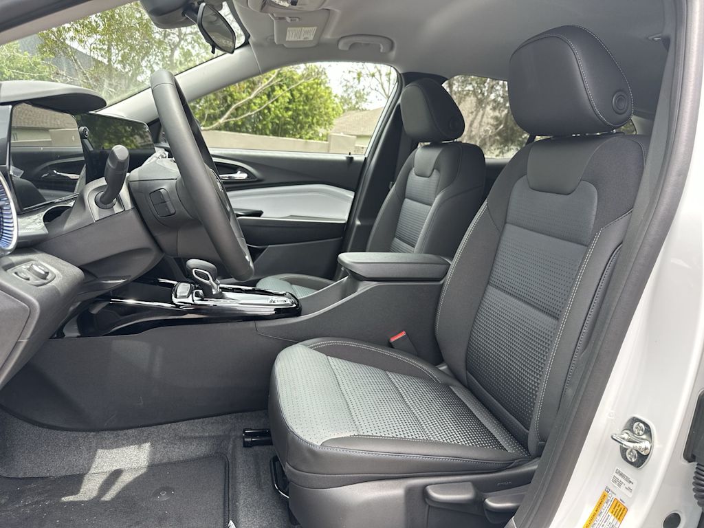 Thumbnail: 2026 Chevrolet Trax - 12