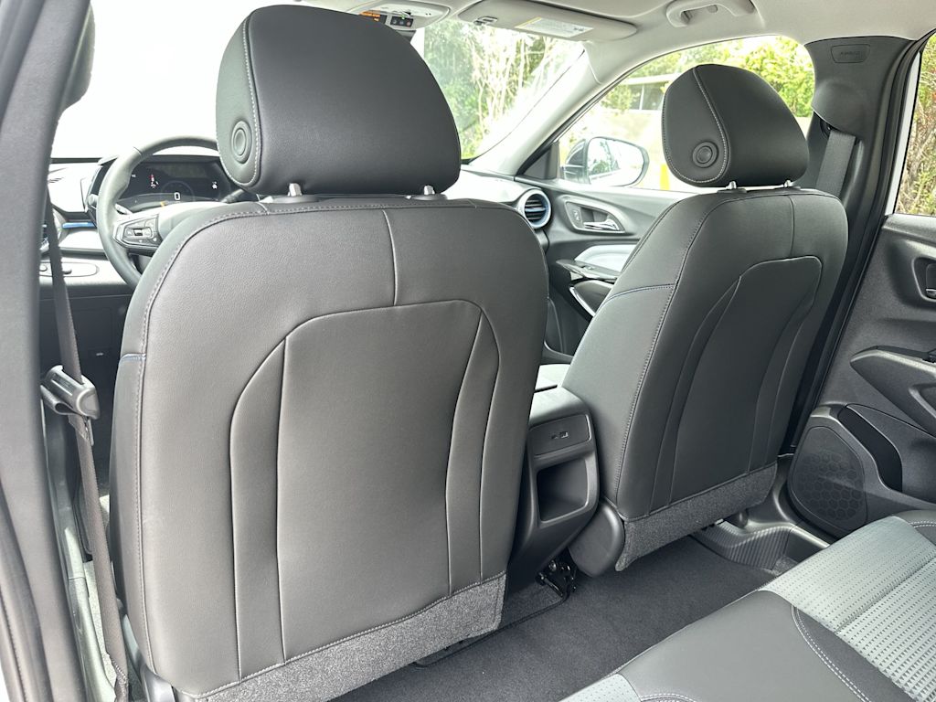 Thumbnail: 2026 Chevrolet Trax - 23